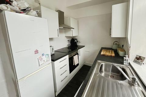 3 bedroom terraced house to rent, All Souls Terrace, West Yorkshire HX3