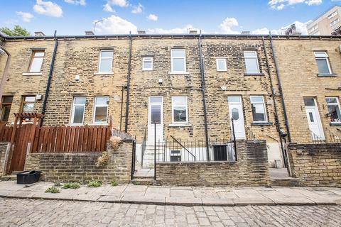3 bedroom terraced house to rent, All Souls Terrace, West Yorkshire HX3