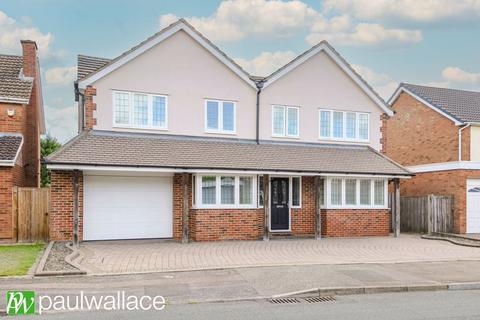 5 bedroom detached house for sale, Woodstock Road, Broxbourne