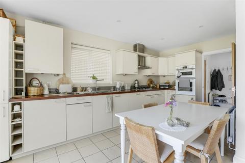 undefined, Clifton Moor, Milton Keynes MK5