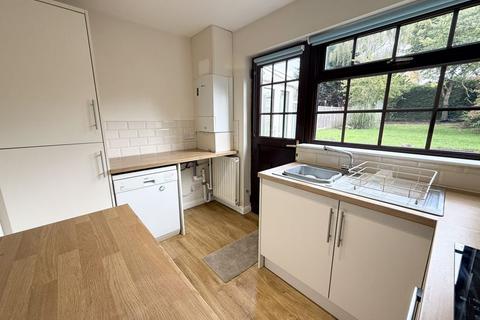 33 Shelley Drive, Sutton Coldfield, B74 4YD