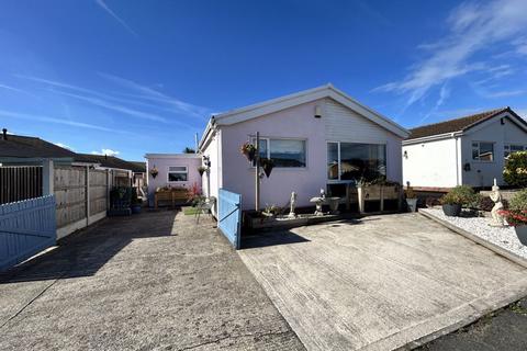 3 bedroom detached bungalow for sale, Berwyn Gardens, Penrhyn Bay