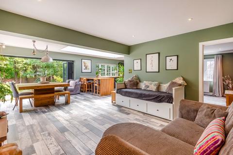 4 bedroom detached bungalow for sale, Crest Hill, Peaslake