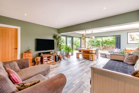 4 bedroom detached bungalow for sale, Crest Hill, Peaslake