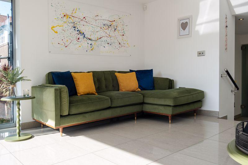 Lounge 2