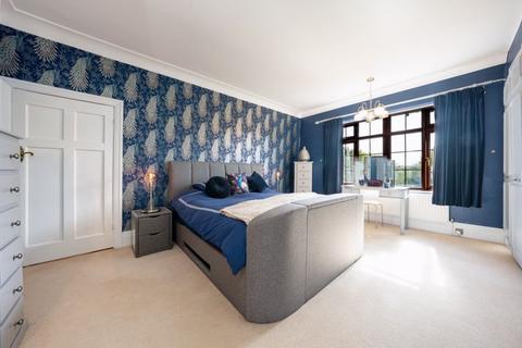 undefined, Golf Open 2026 - Grosvenor Road, Birkdale, Southport - Sleeps 10 - 8 min walk to Birkdale golf course