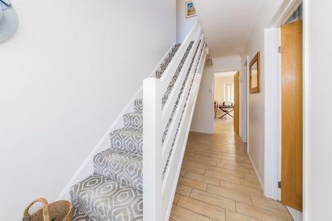 15 Berkeley Close, Banbury, OX16 0UH