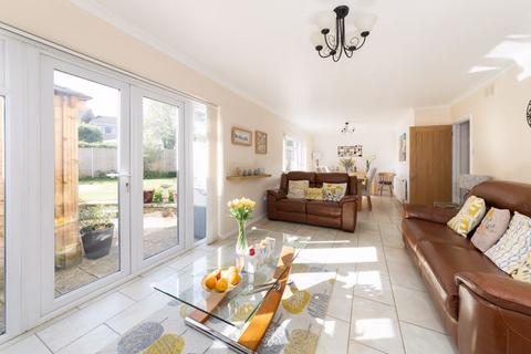15 Berkeley Close, Banbury, OX16 0UH