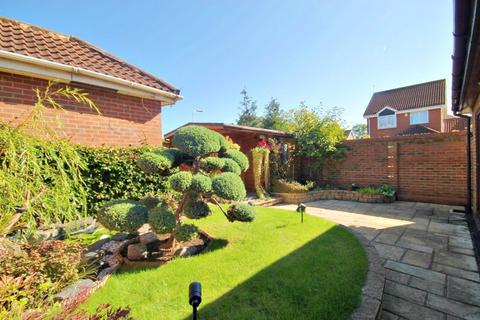 undefined, Cosgrove Close, Hayes