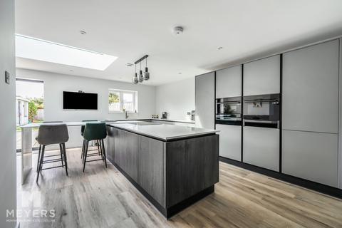 3 bedroom detached bungalow for sale, Ferndown BH22