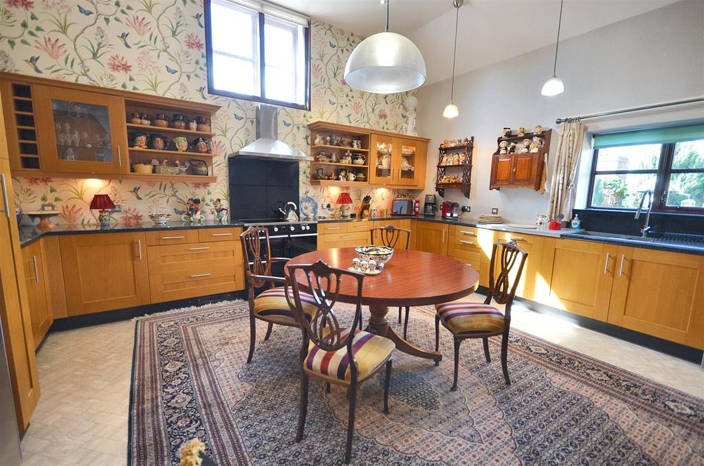 Dining Kitchen