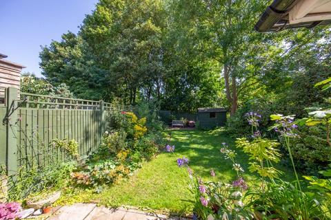 2 bedroom terraced house for sale, The Vineyard, Welwyn Garden City AL8
