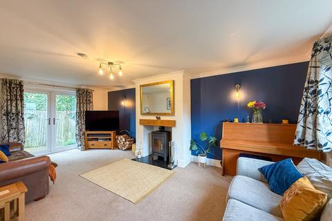 4 bedroom detached house for sale, New Road, Holmfirth HD9