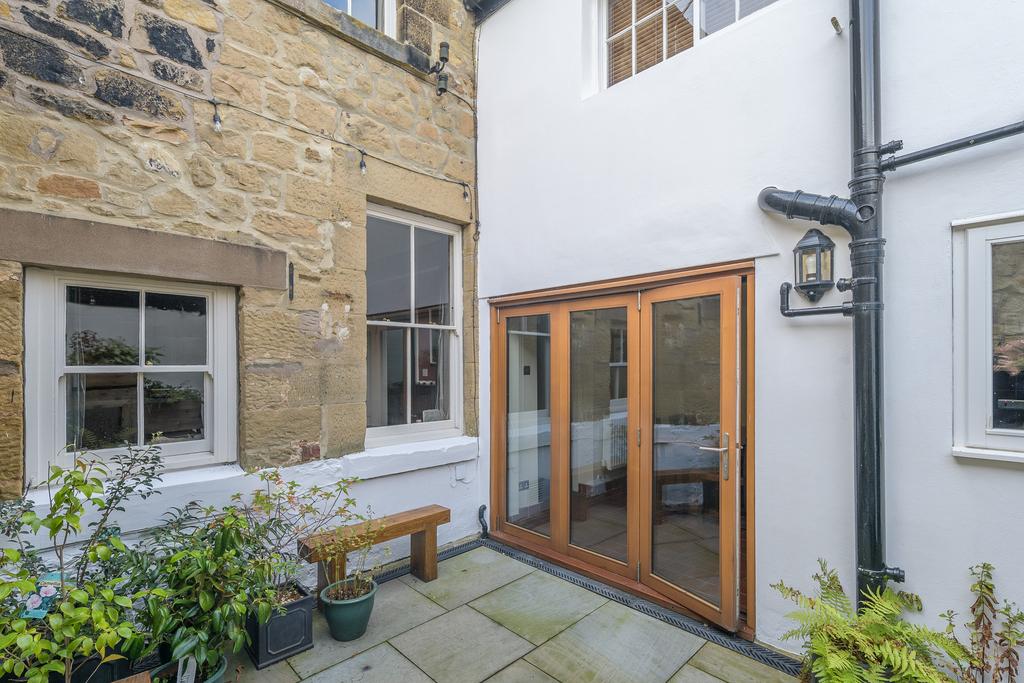 Photo 33