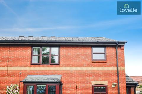 7 Belraith Mews, Waltham, Grimsby, DN37 0JL