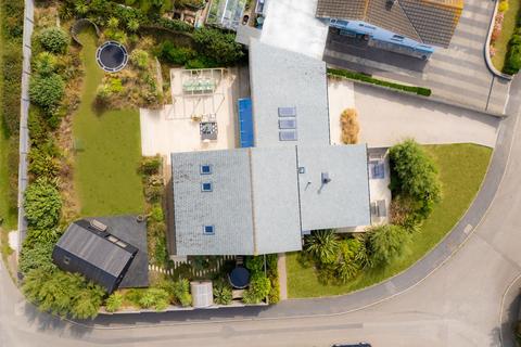 4 bedroom house for sale, The Palm House, Mawgan Porth, TR8