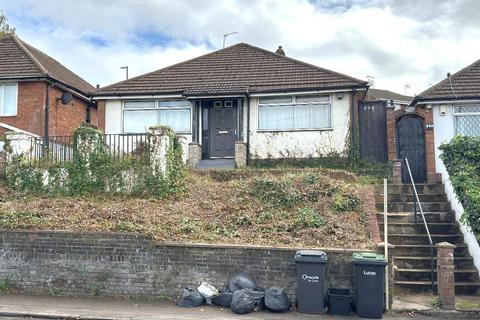 3 bedroom detached bungalow for sale, Round Green, Luton LU2