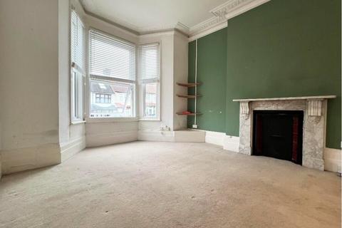 1 bedroom apartment to rent, St. Mary's Road, London, SE25