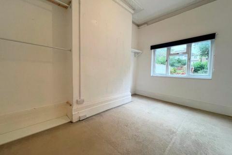 1 bedroom apartment to rent, St. Mary's Road, London, SE25