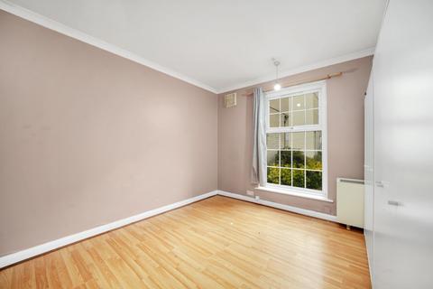 2 bedroom apartment for sale, Malden Court, New Malden, KT3