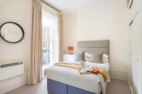 Studio to rent, Ebury Street, Belgravia, London, SW1W