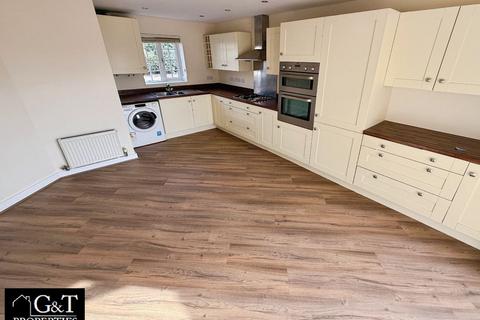 4 bedroom semi-detached house for sale, Donnington Court, Dudley
