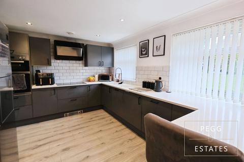 undefined, Longmead Road, Paignton
