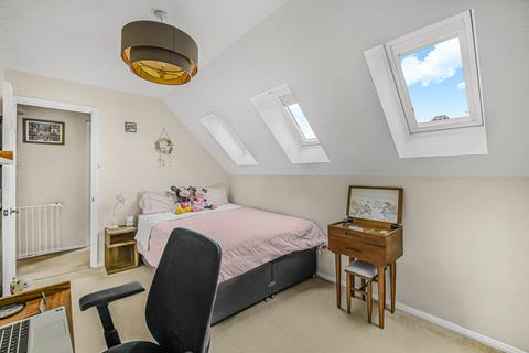 2 bedroom maisonette for sale, Bywater Place, London, SE16