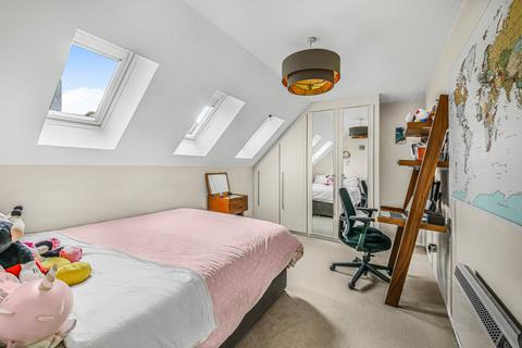2 bedroom maisonette for sale, Bywater Place, London, SE16