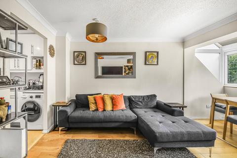2 bedroom maisonette for sale, Bywater Place, London, SE16