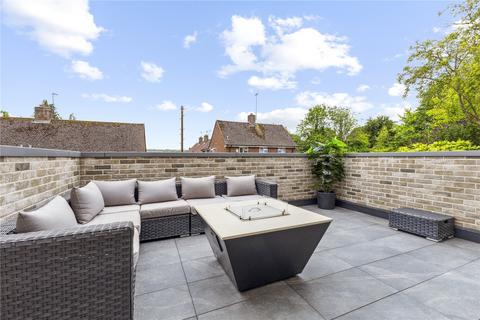 4 bedroom semi-detached house for sale, Dell Road, Winchester, Hampshire, SO23