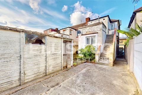 2 bedroom maisonette for sale, Heather Park Drive, Wembley, HA0