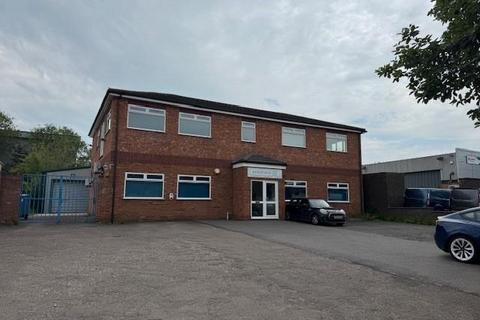 Industrial unit to rent, 111 Masons Rd Stratford-Upon-Avon CV37 9NE