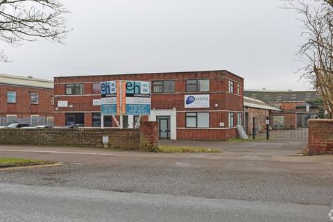 Warehouse to rent, Queensway Leamington Spa CV31 3LZ