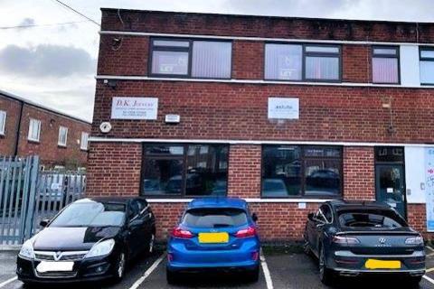 Warehouse to rent, Queensway Leamington Spa CV31 3LZ