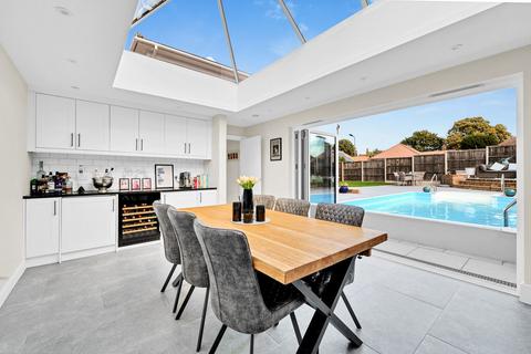 5 bedroom detached house for sale, Dorado Gardens, Orpington BR6