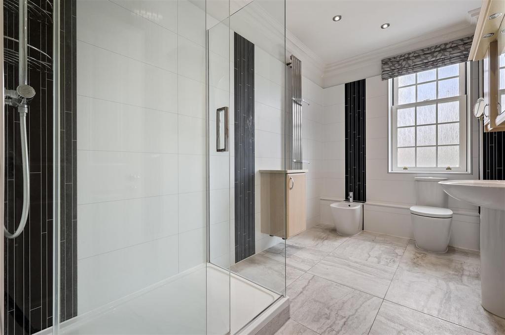 Ensuite