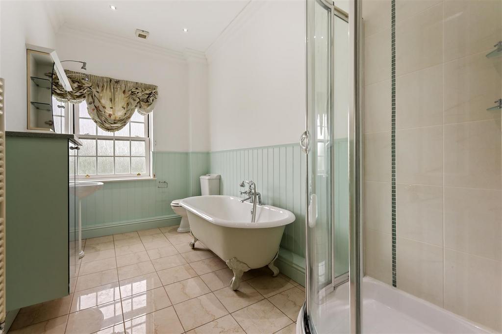 Family bathroom