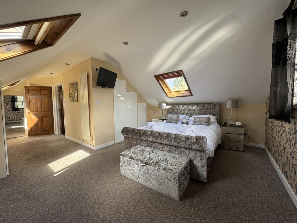 Front Double Bedroom 6
