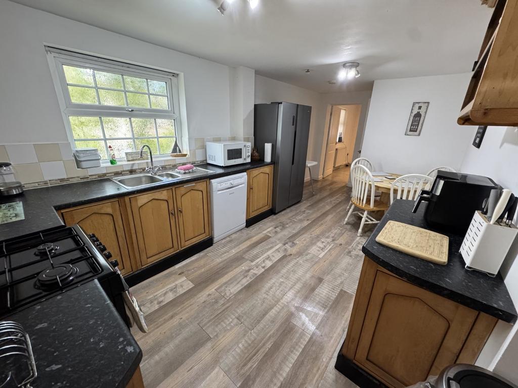 Kitchen 2