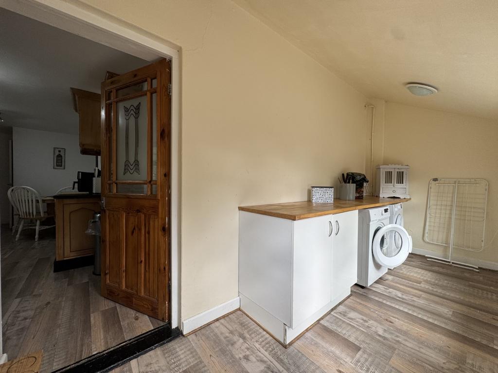 Utility Room 2