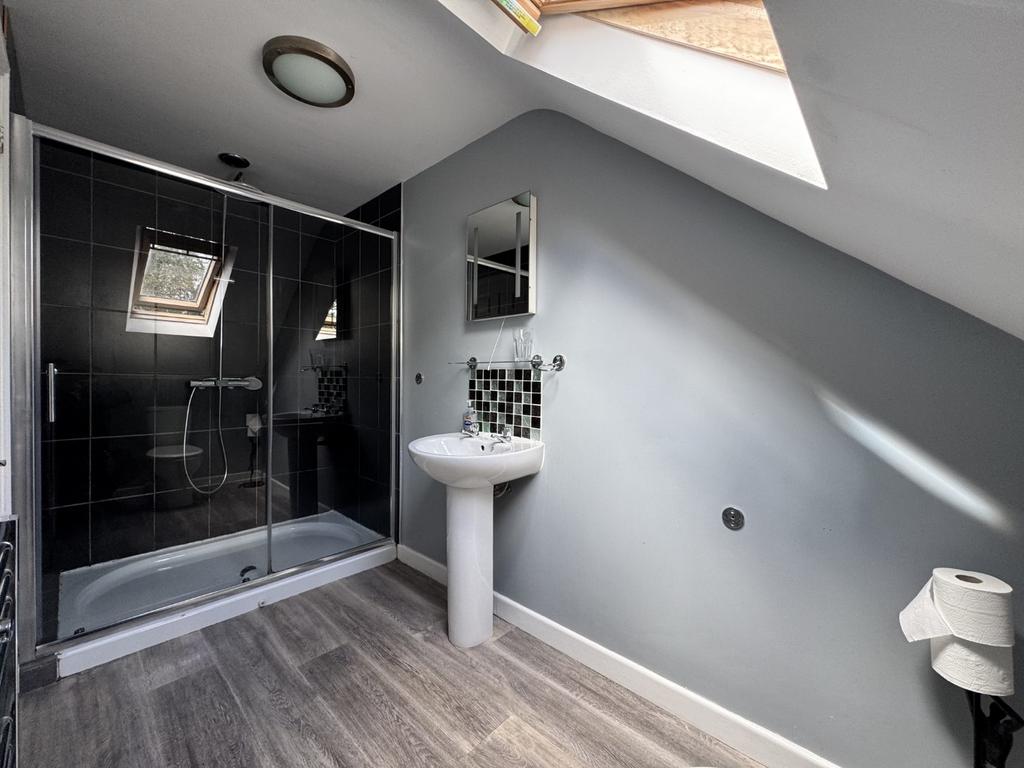 En-suite 6