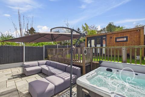 4 bedroom semi-detached house for sale, Hubert Road, Lexden