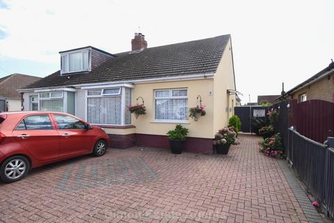 2 bedroom bungalow for sale, Lerryn Road, Gosport