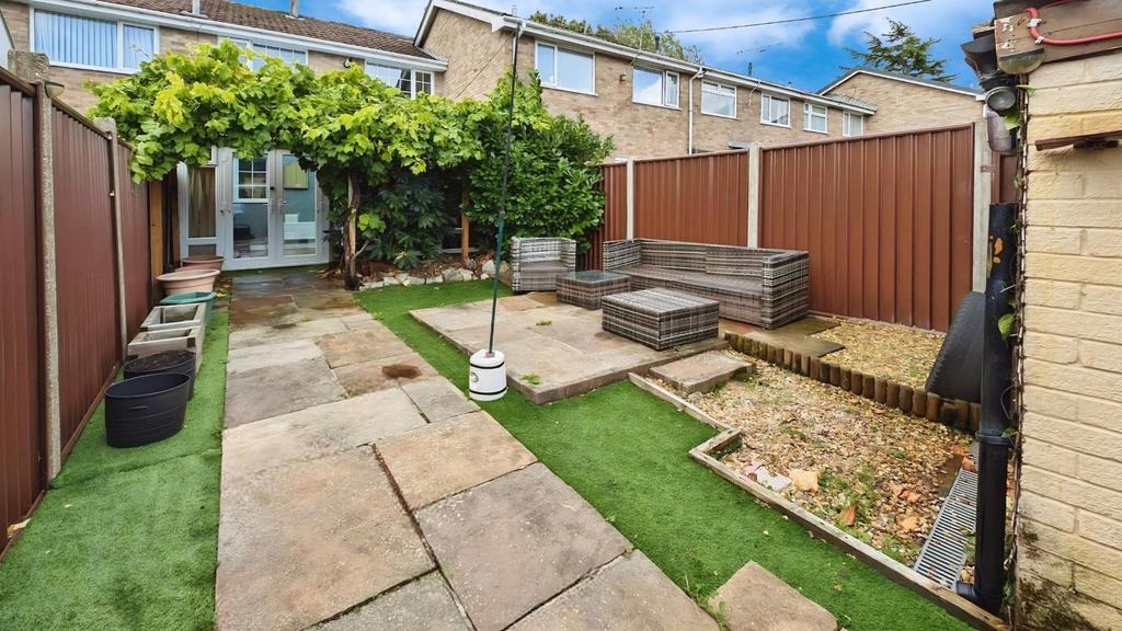 Pbox-garden-336481.jpg