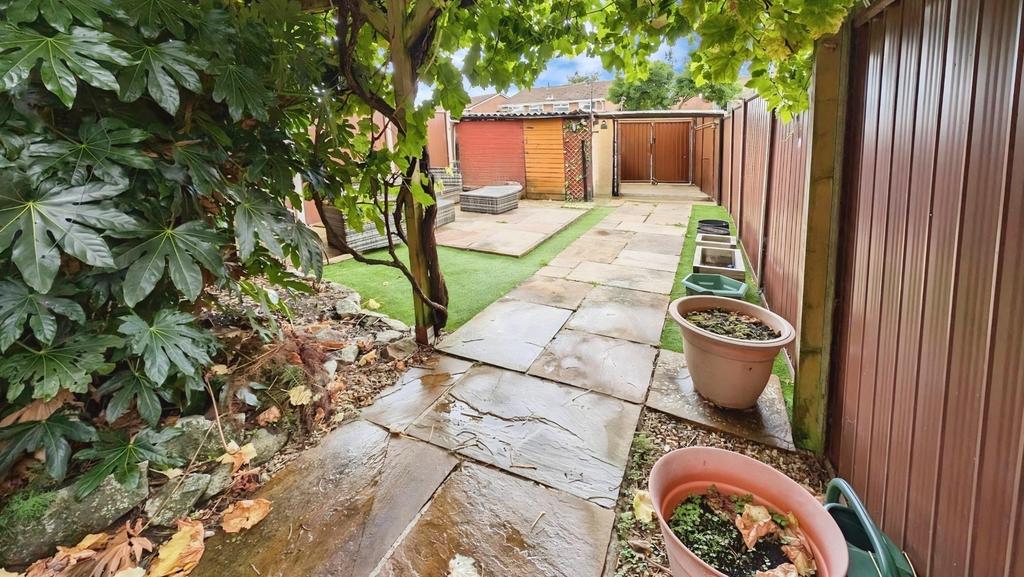 Pbox-garden-336481.jpg