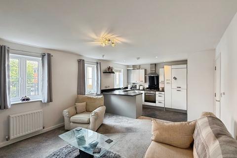2 bedroom flat for sale - Latimer Close, Brislington, Bristol, BS4 4FG