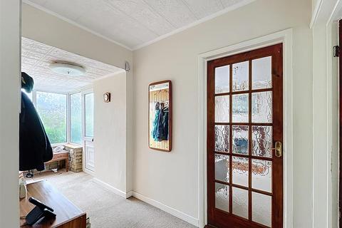 2 bedroom detached bungalow for sale, Farmer Ward Road, Kenilworth