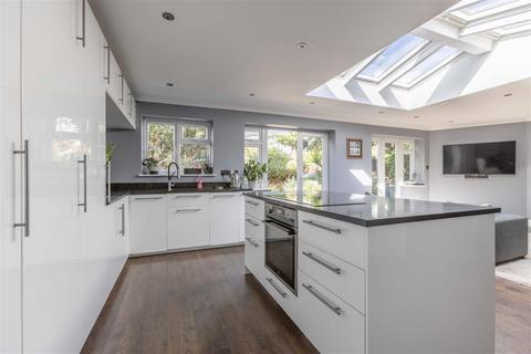 3 bedroom house for sale, Hayse Hill, Windsor