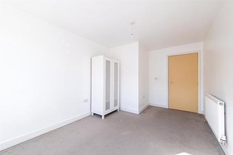 2 bedroom flat for sale, Sandlewood Court, Maidstone, Kent, ME16